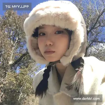 薄霜凤